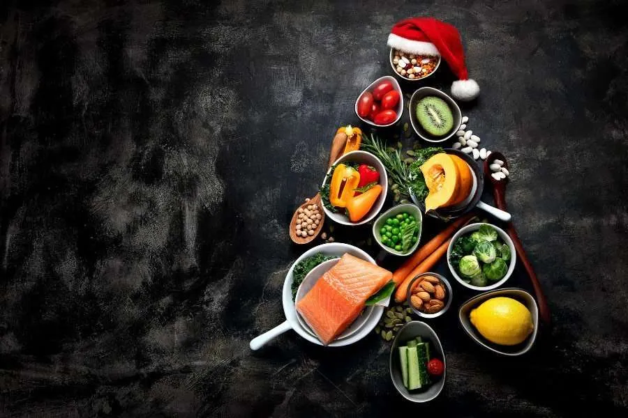 10 Ways to keep your Fitness and Nutrition on point over the Christmas Holiday Season!